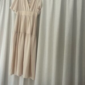 Elegant Cream Maxi Dress